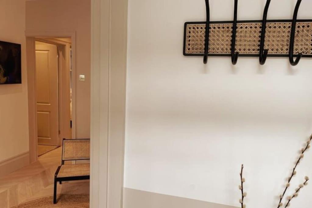 Ferienwohnung Courtyard Garden, Beautifully Finished Flat - Ba1 Bath Exterior foto