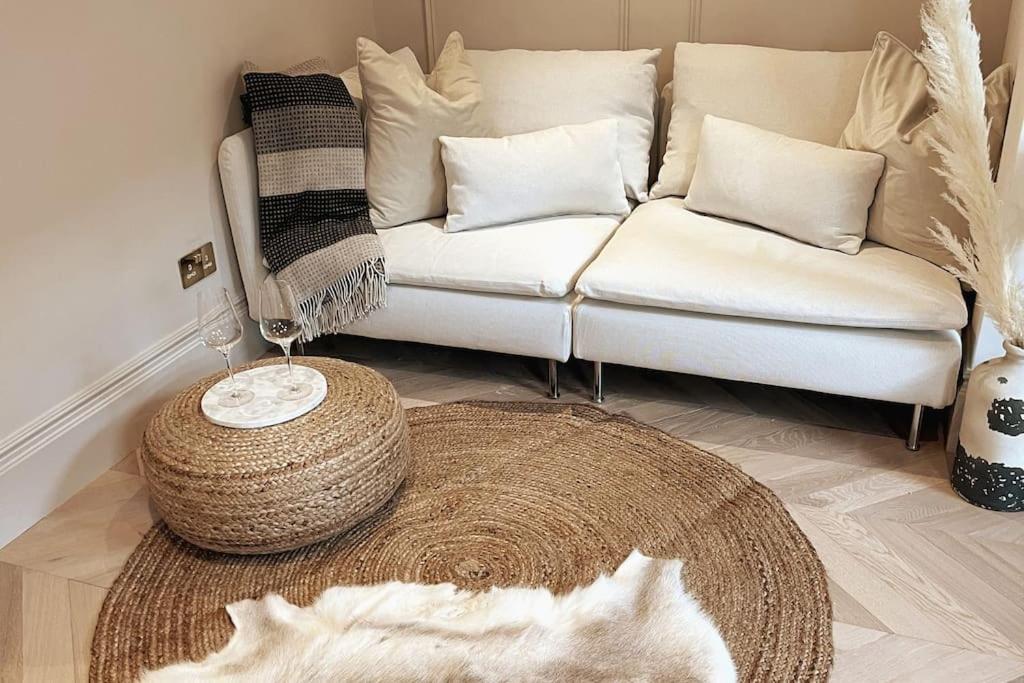 Ferienwohnung Courtyard Garden, Beautifully Finished Flat - Ba1 Bath Exterior foto